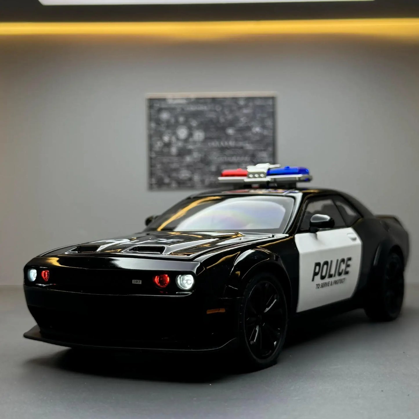 1:22 Diecast Alloy Dodge Challenger Redeye Hellcat Police Car With Sound Light - ToylandEU