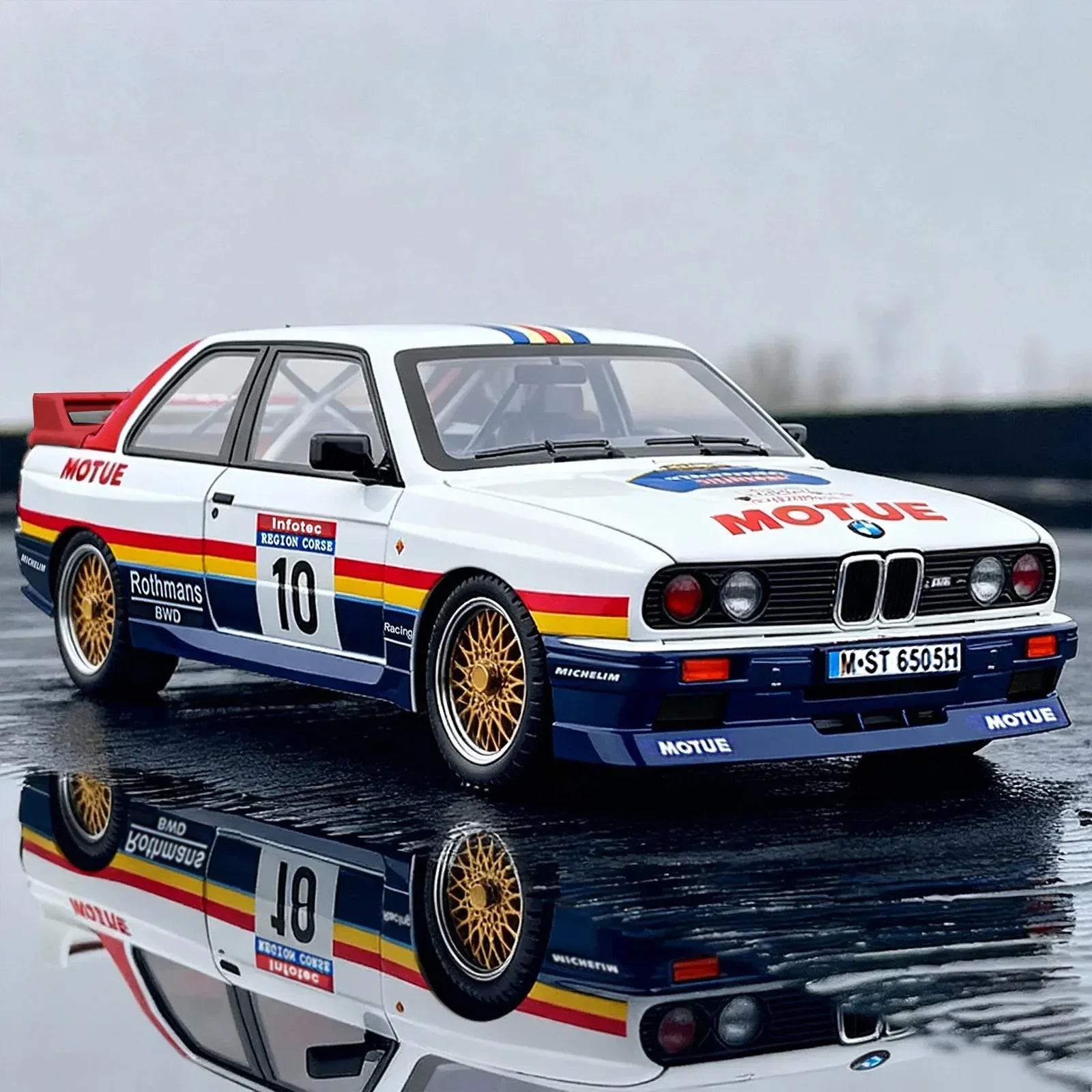 1:24 BMW M3 Diecast Metal Model Car Painted Version - ToylandEU