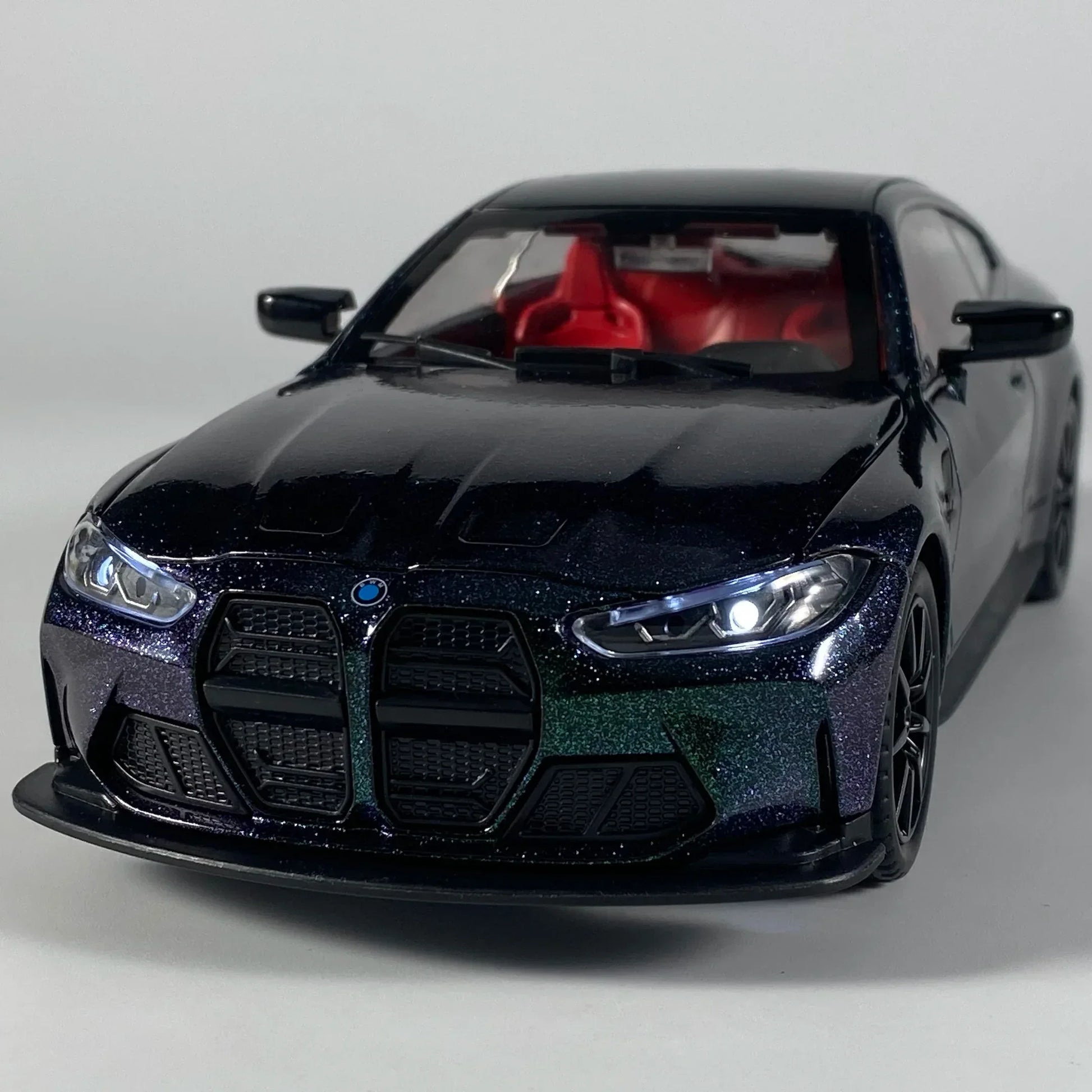 1:24 BMW M4 Diecast Metal Model Car With Sound And Light - ToylandEU