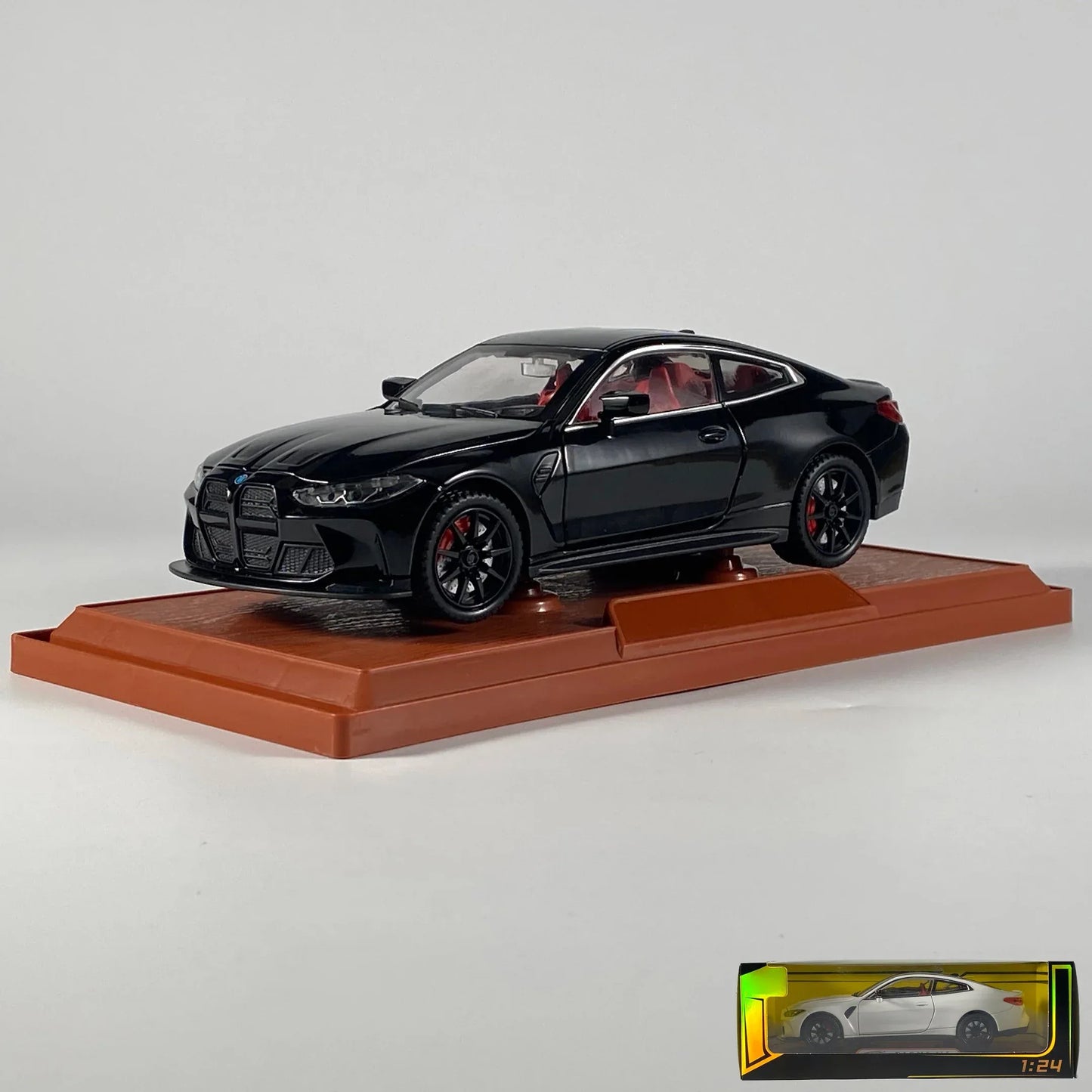 1:24 BMW M4 Diecast Metal Model Car With Sound And Light - ToylandEU