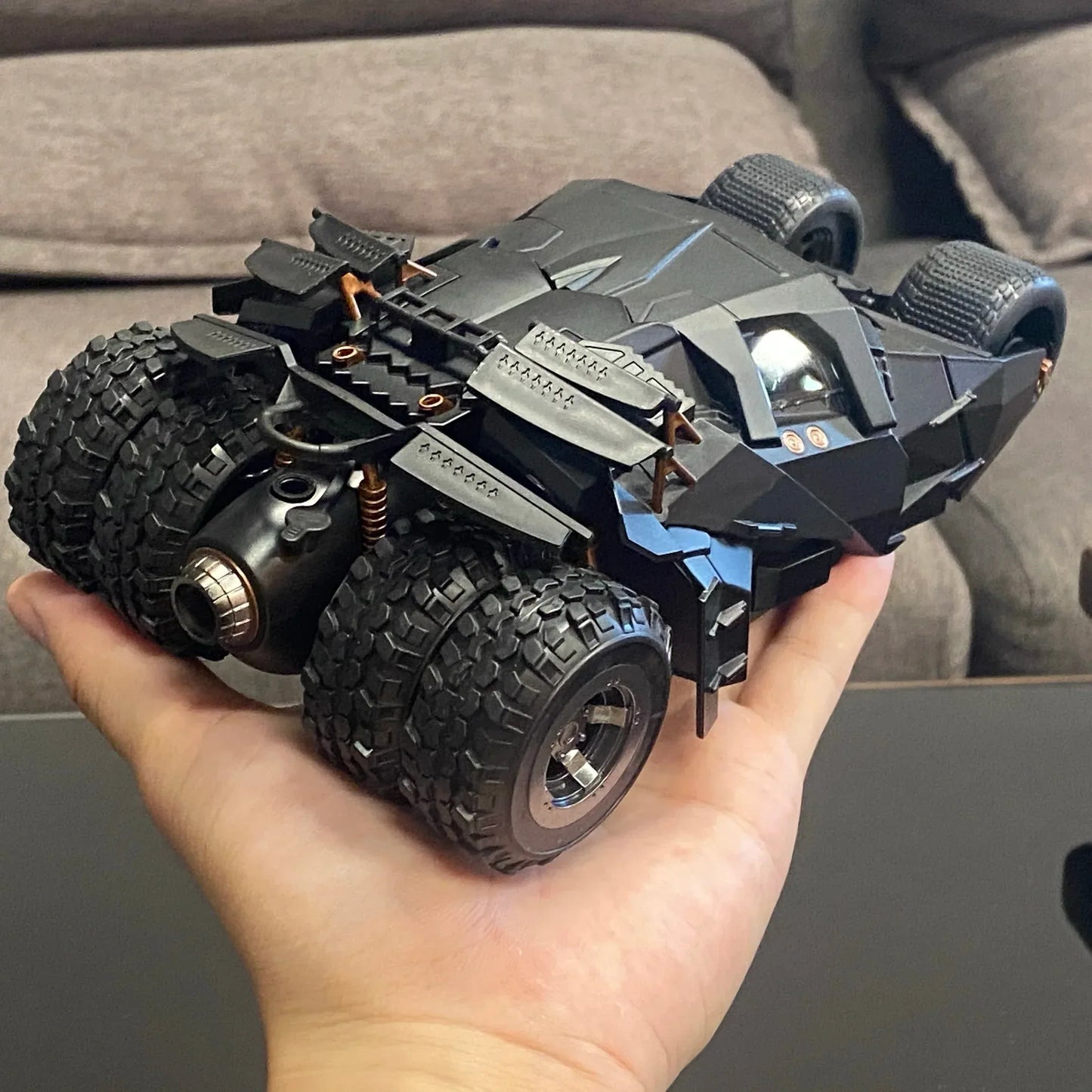 1:24 Batmobile Tumbler Diecast Alloy Model With Sound And Light - ToylandEU