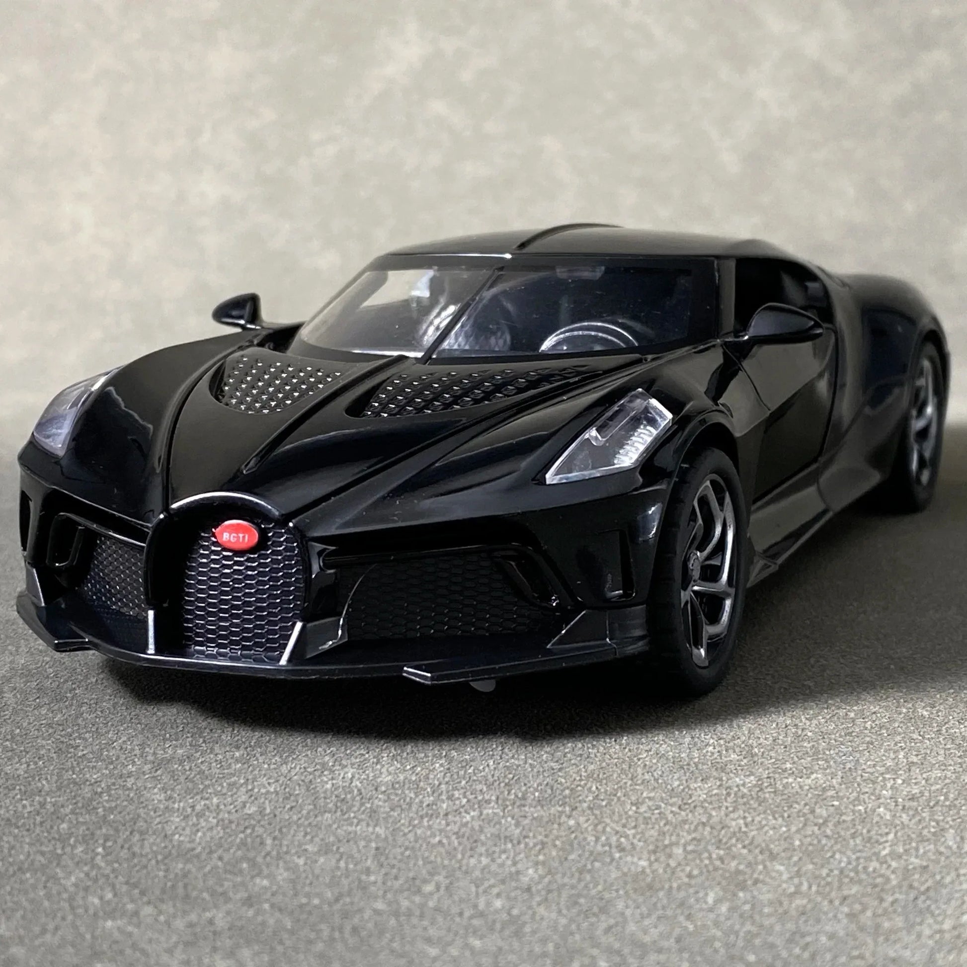 1-24 Diecast Alloy La Voiture Noire Model Car - ToylandEU