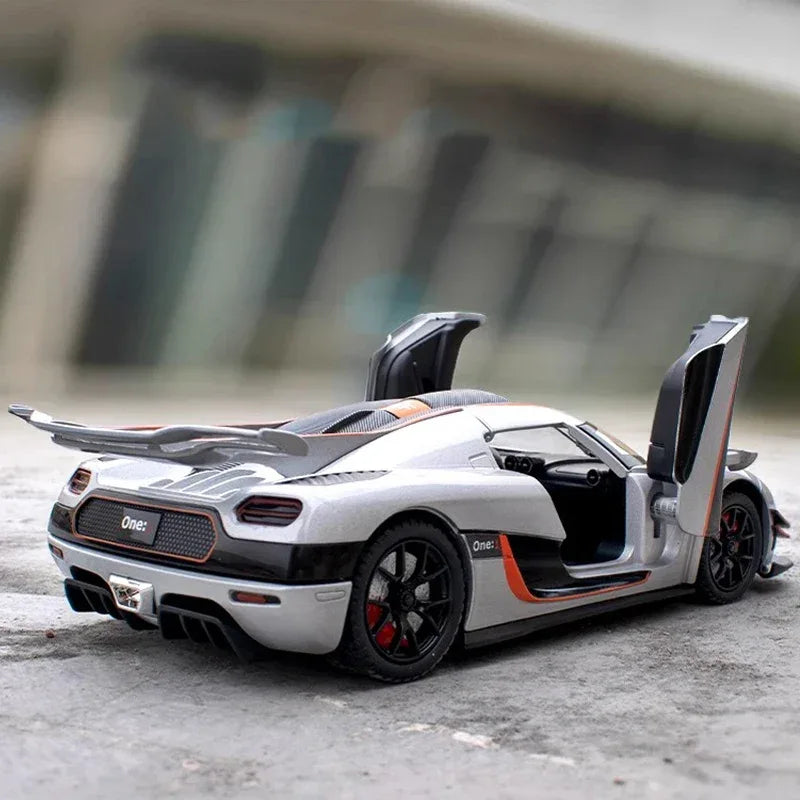 1:24 Diecast Alloy Supercar With Sound And Light Pull Back - ToylandEU