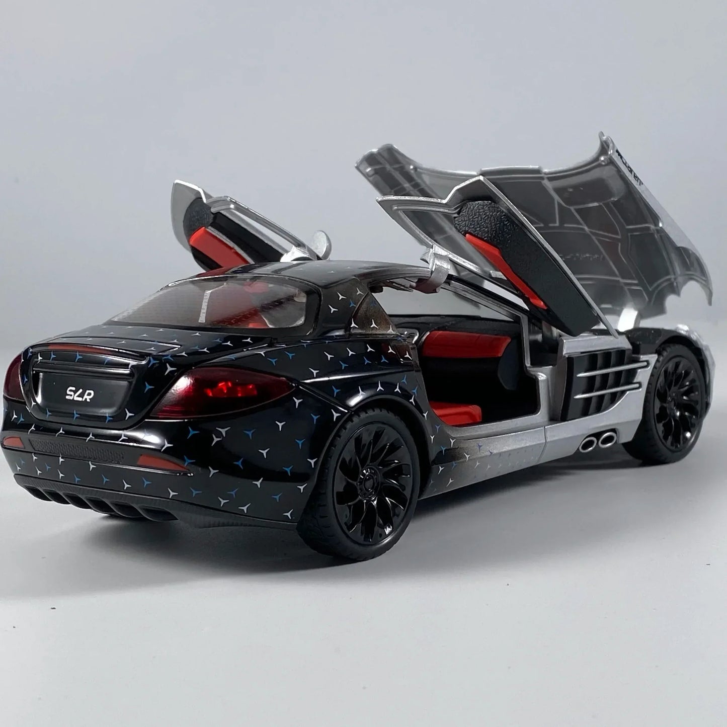 1:24 Diecast Benz SLR McLaren 722 AMG Metal Car Sound Light Pullback - ToylandEU