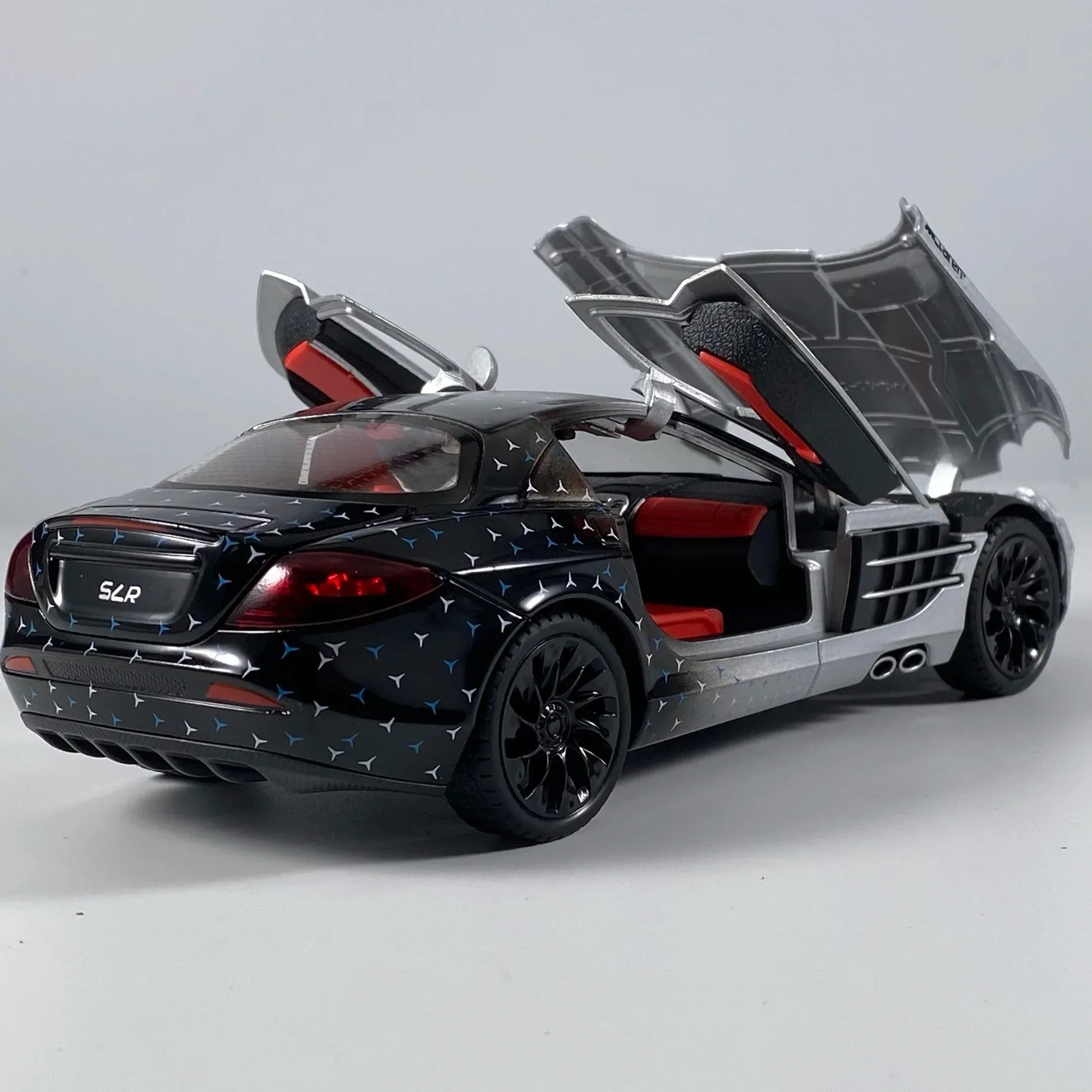 1:24 Diecast Benz SLR McLaren 722 AMG Metal Car Sound Light Pullback - ToylandEU
