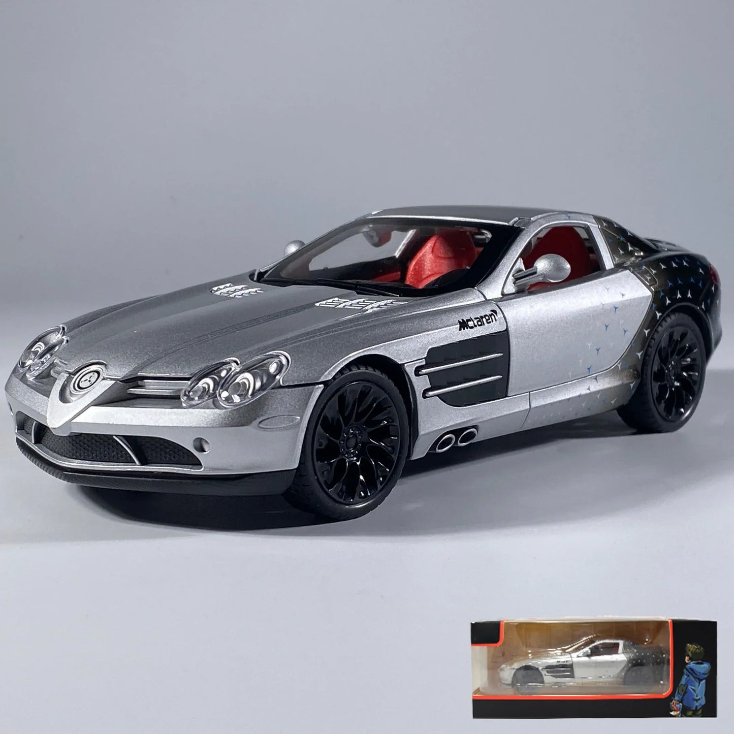 1:24 Diecast Benz SLR McLaren 722 AMG Metal Car Sound Light Pullback - ToylandEU