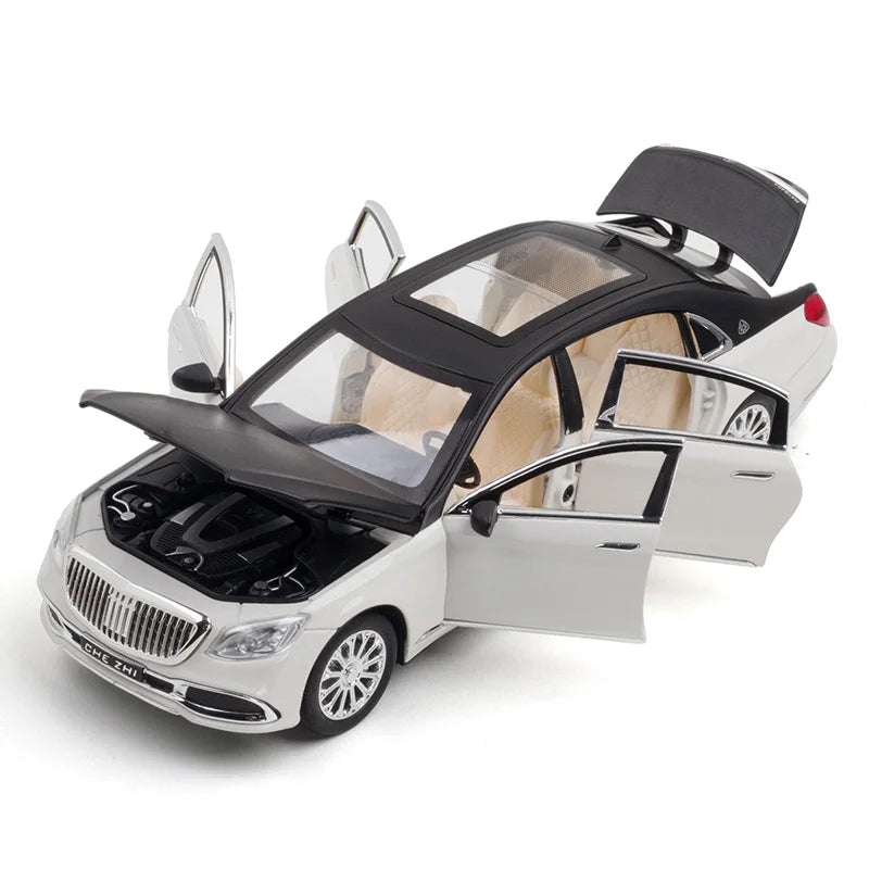 1 24 Diecast Model Car with Sound and Light for Kids - ToylandEU
