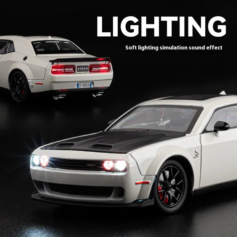 1:24 Dodge Challenger Hellcat Redeye Diecast Model With Sound and Light - ToylandEU