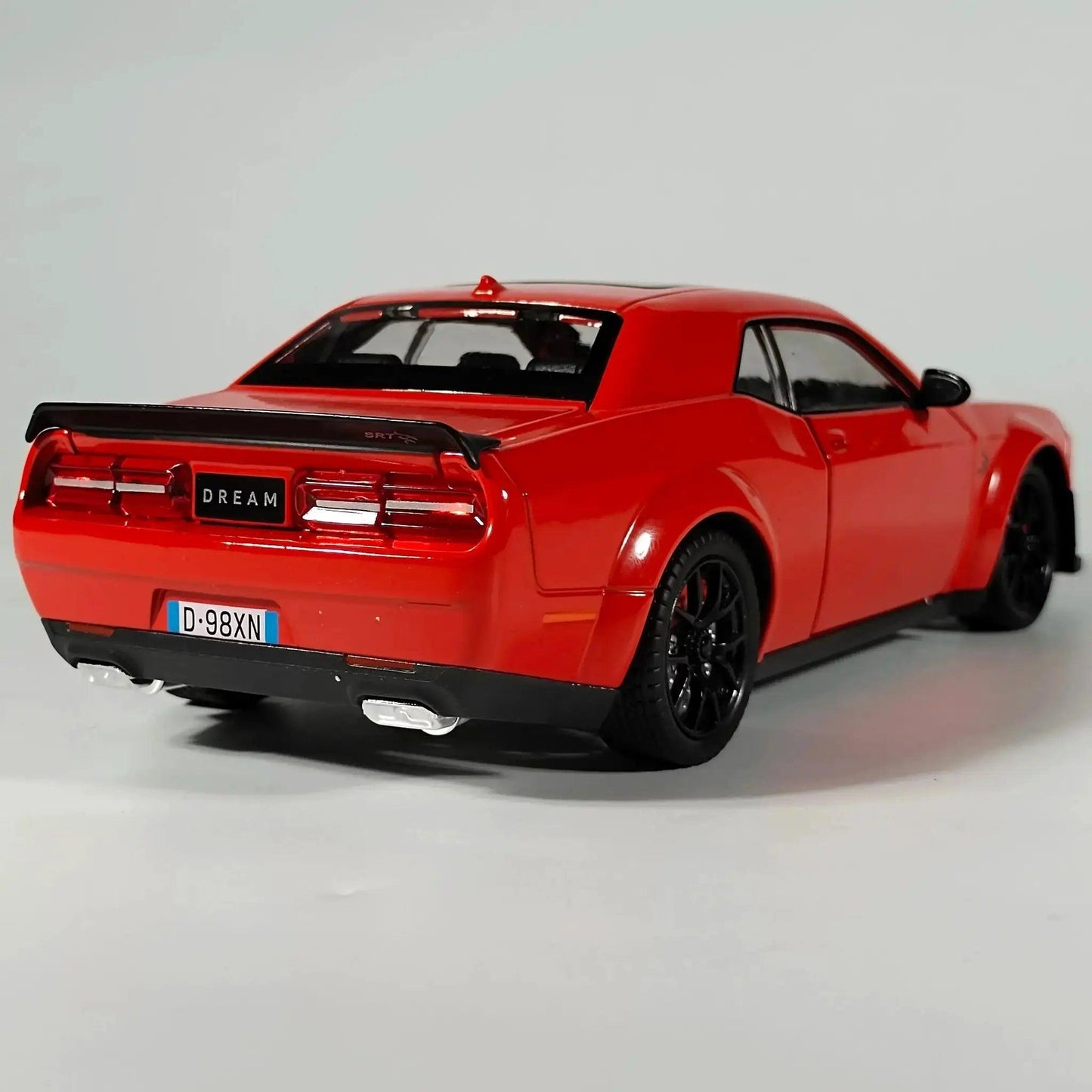  1 24 Dodge Challenger Hellcat Redeye Diecast Sound -  ToylandEU™