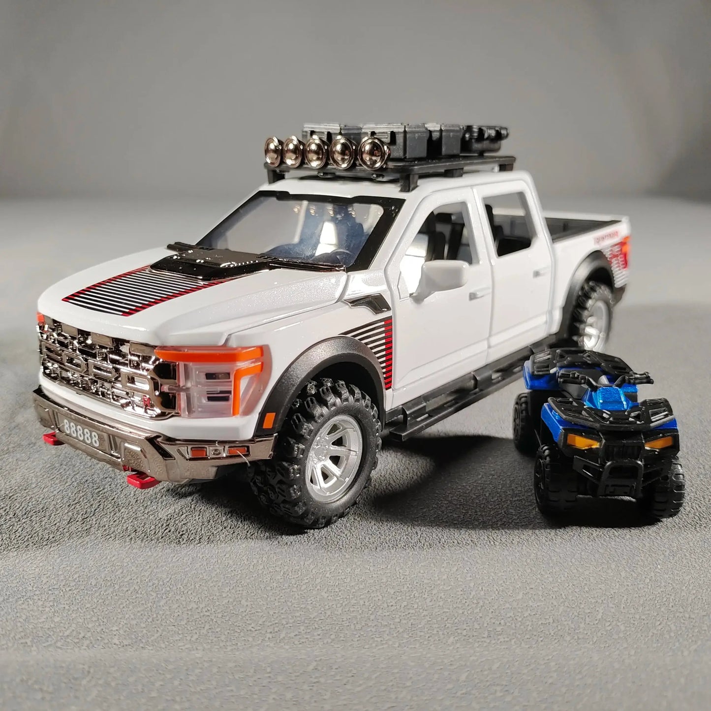 1:24 F150 Off Road Alloy Diecast Model Car With Sound And Light Pull Back - ToylandEU