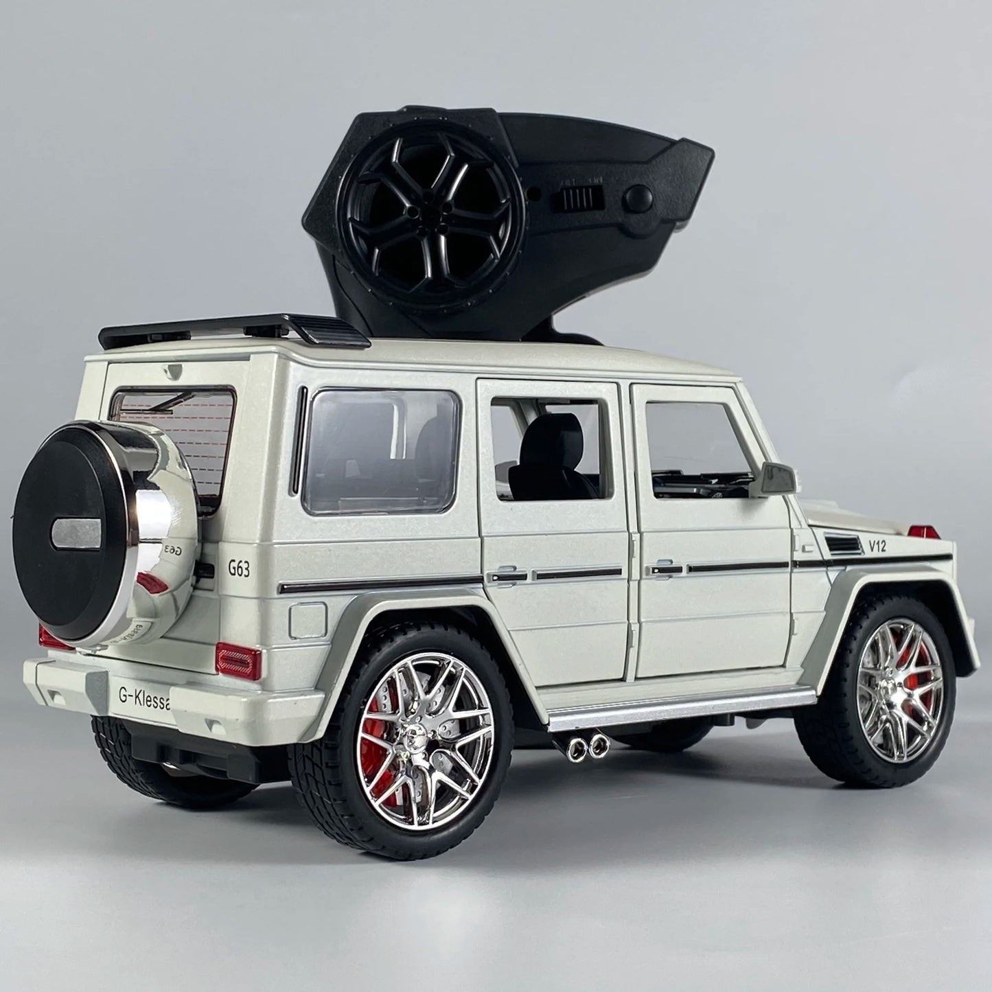 1 24 G63 RC Car Off Road SUV Alloy Diecast With Sound And Light Remote - ToylandEU