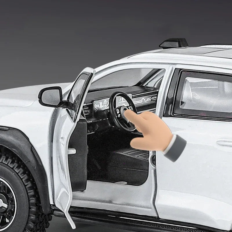 1:24 GWM Cannon POER Diecast Alloy Off-Road SUV Sound and Light - ToylandEU