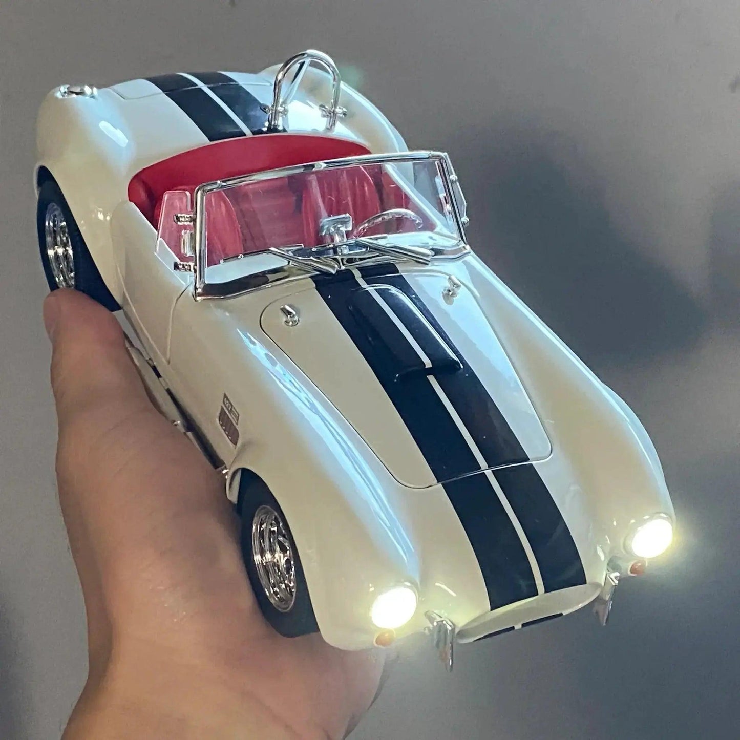  1:24 Metal Die Cast Ford Shelby Cobra 427 Sound Light -  ToylandEU™