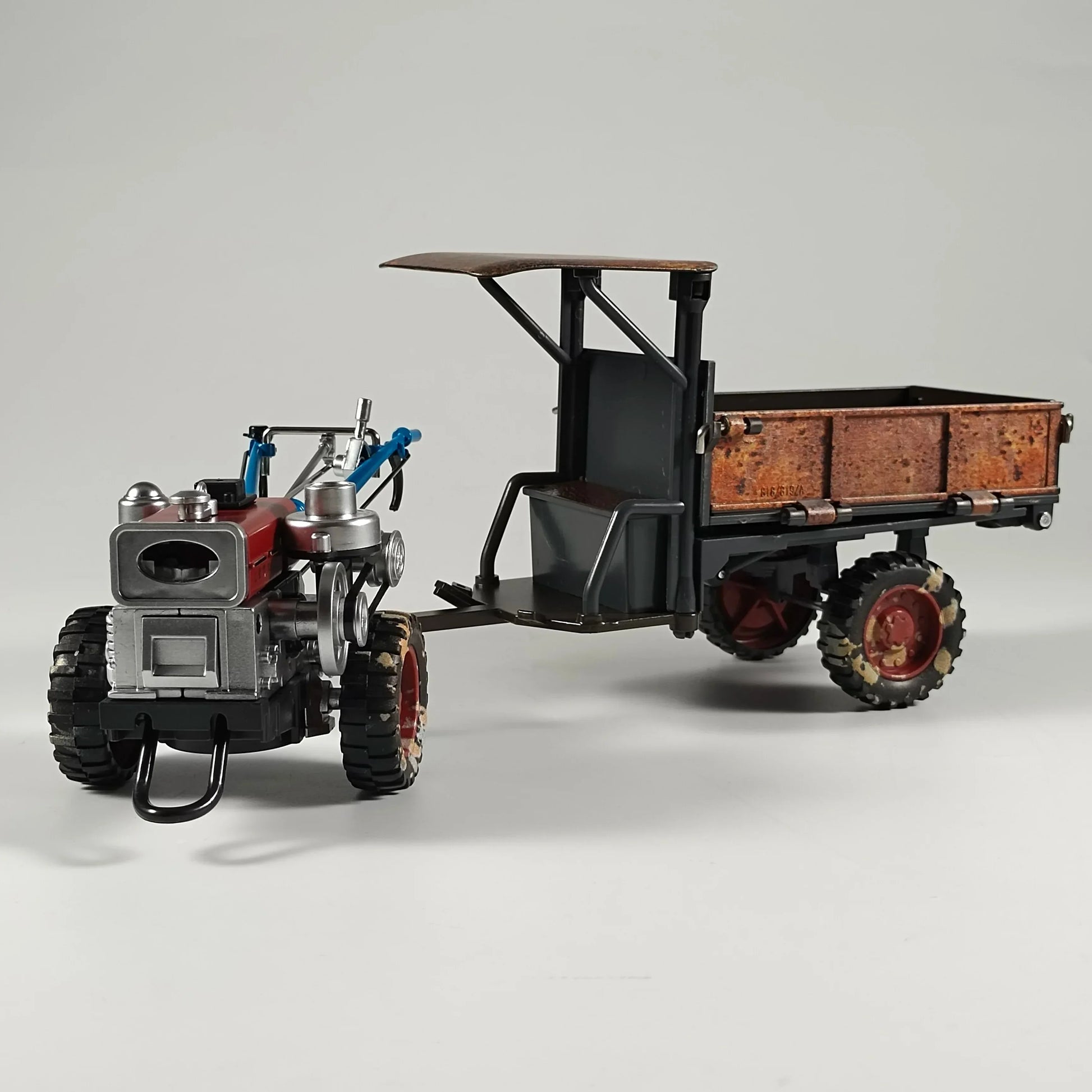 1 24 Scale Alloy Diecast Walking Tractor Model With Sound And Lights - ToylandEU