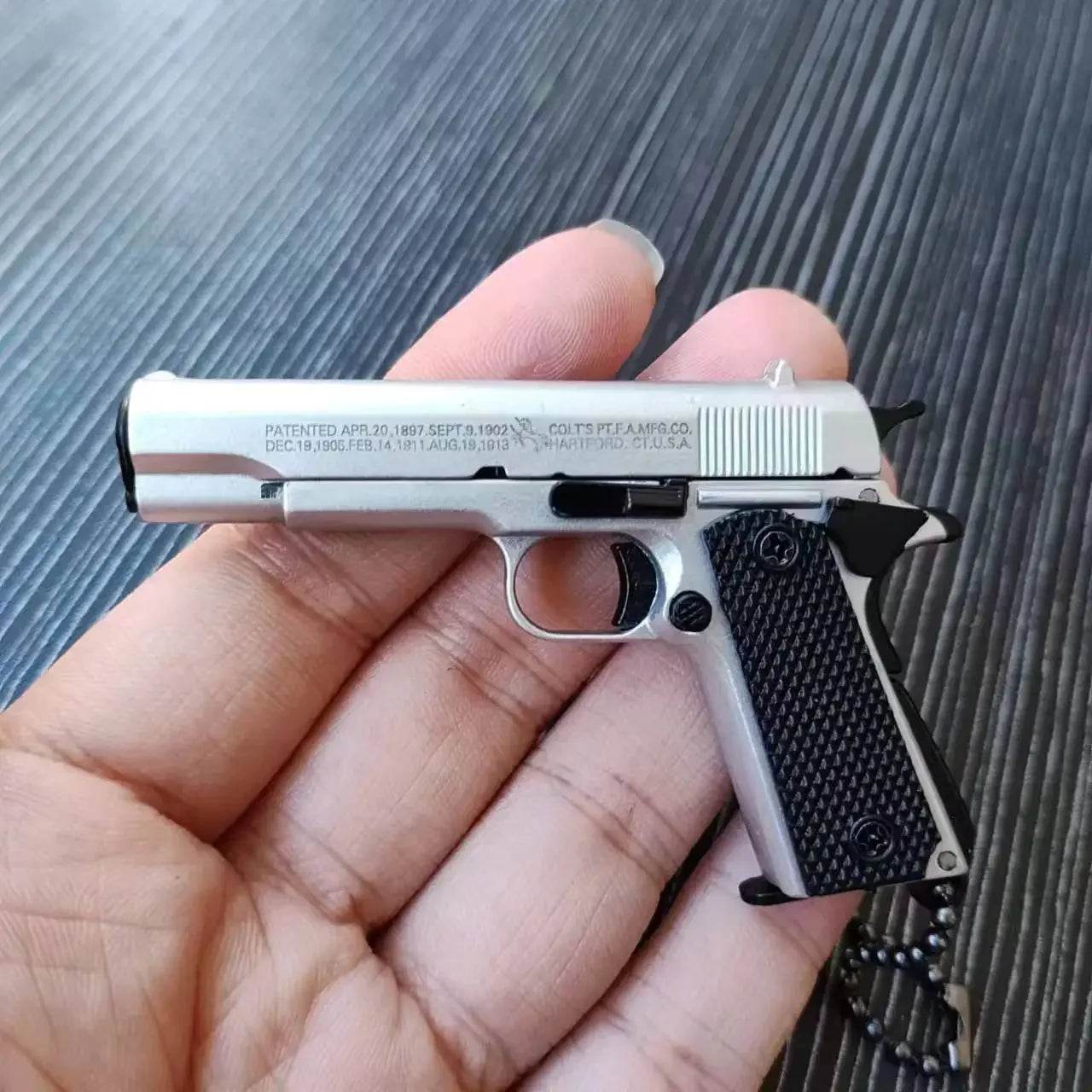 1:3 Desert Eagle Pistol Alloy Mini Gun Keychain Gift Pendant - ToylandEU