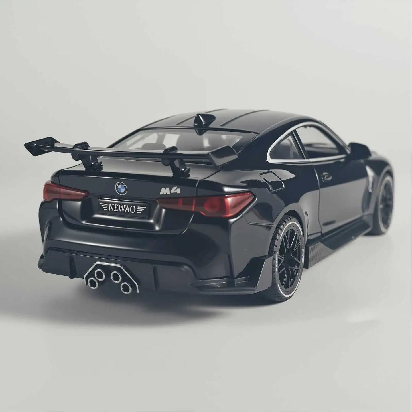 1:32 BMW M4 Coupe Die Cast Metal Model With Sound and Light Pull Back Toy - ToylandEU