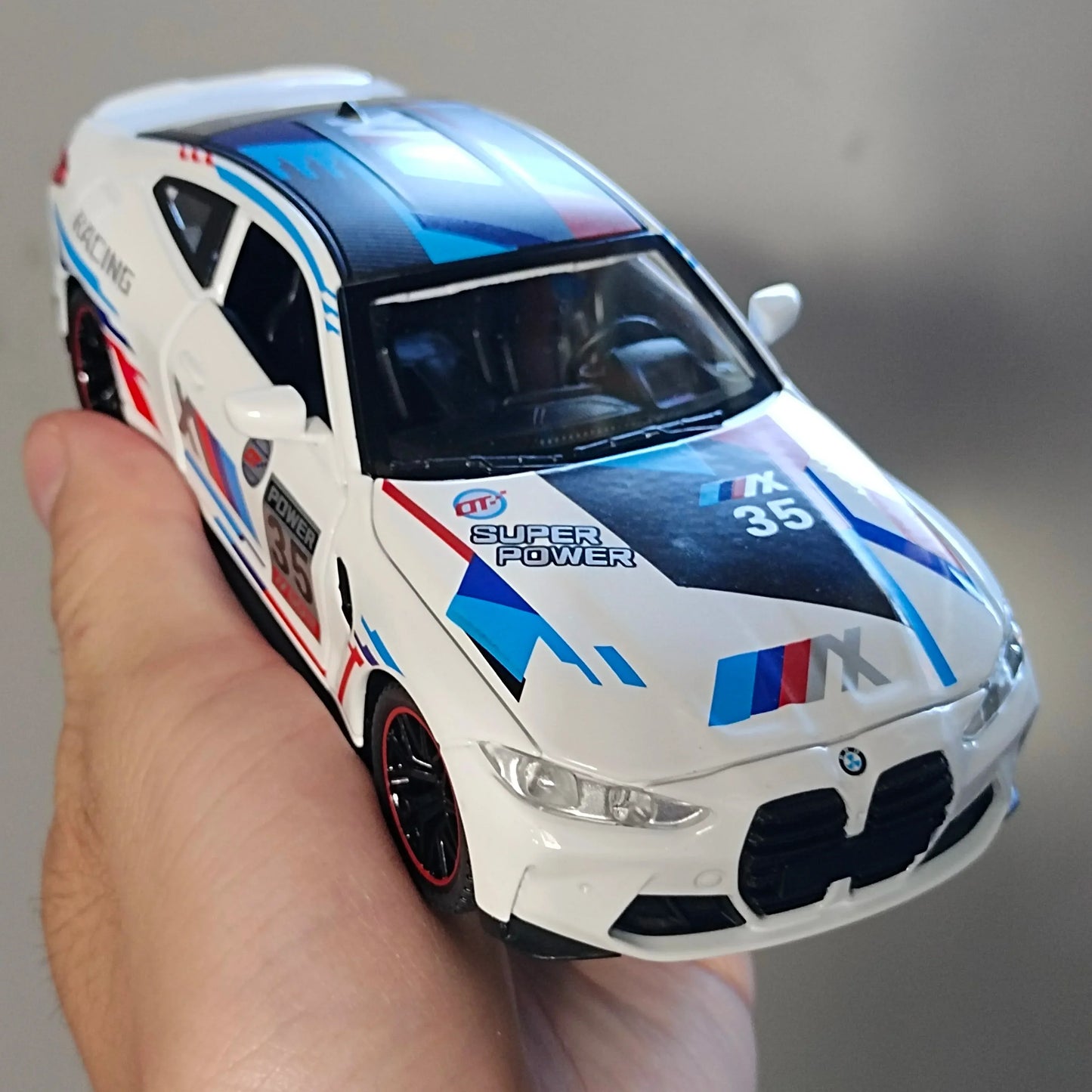 1:32 BMW M4 Track Version Diecast Alloy Pull Back Car - ToylandEU