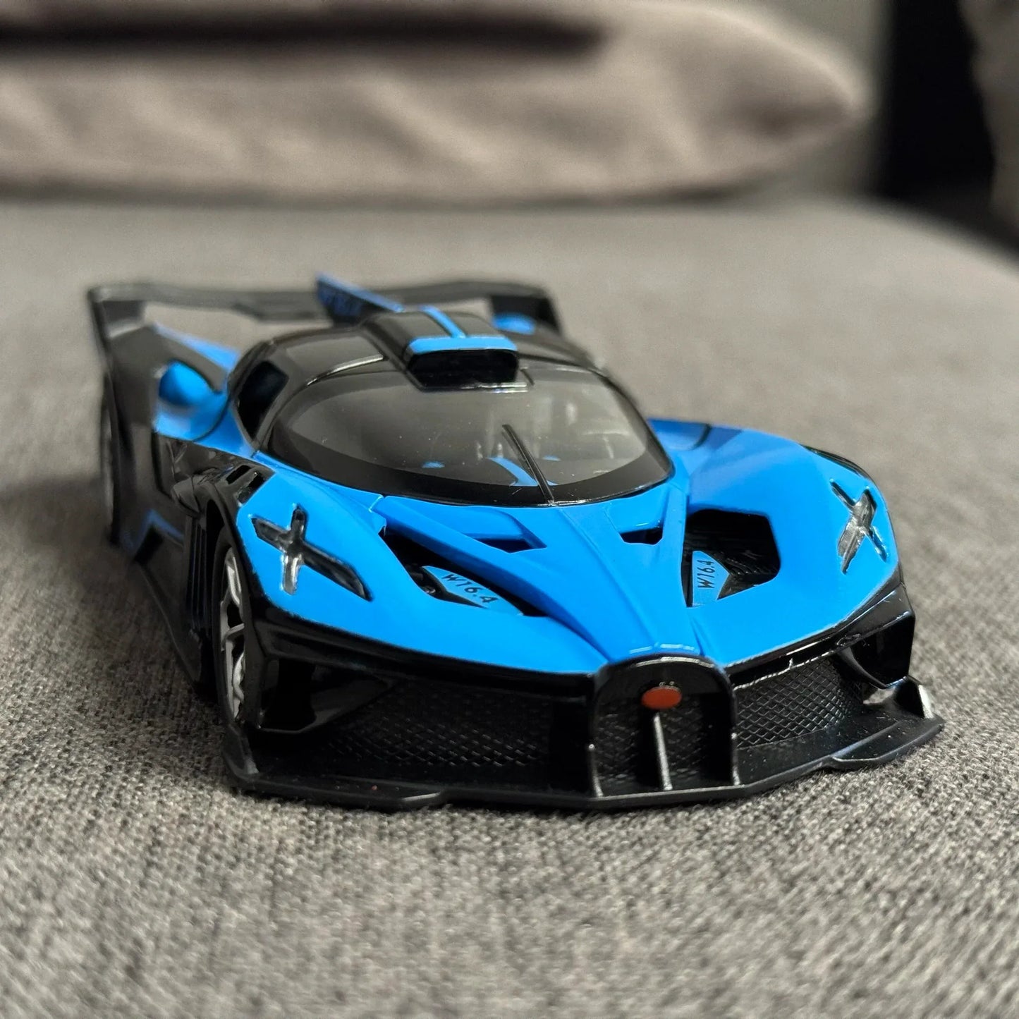 1:32 Bolide Alloy Diecast Sports Car With Sound And Light - ToylandEU