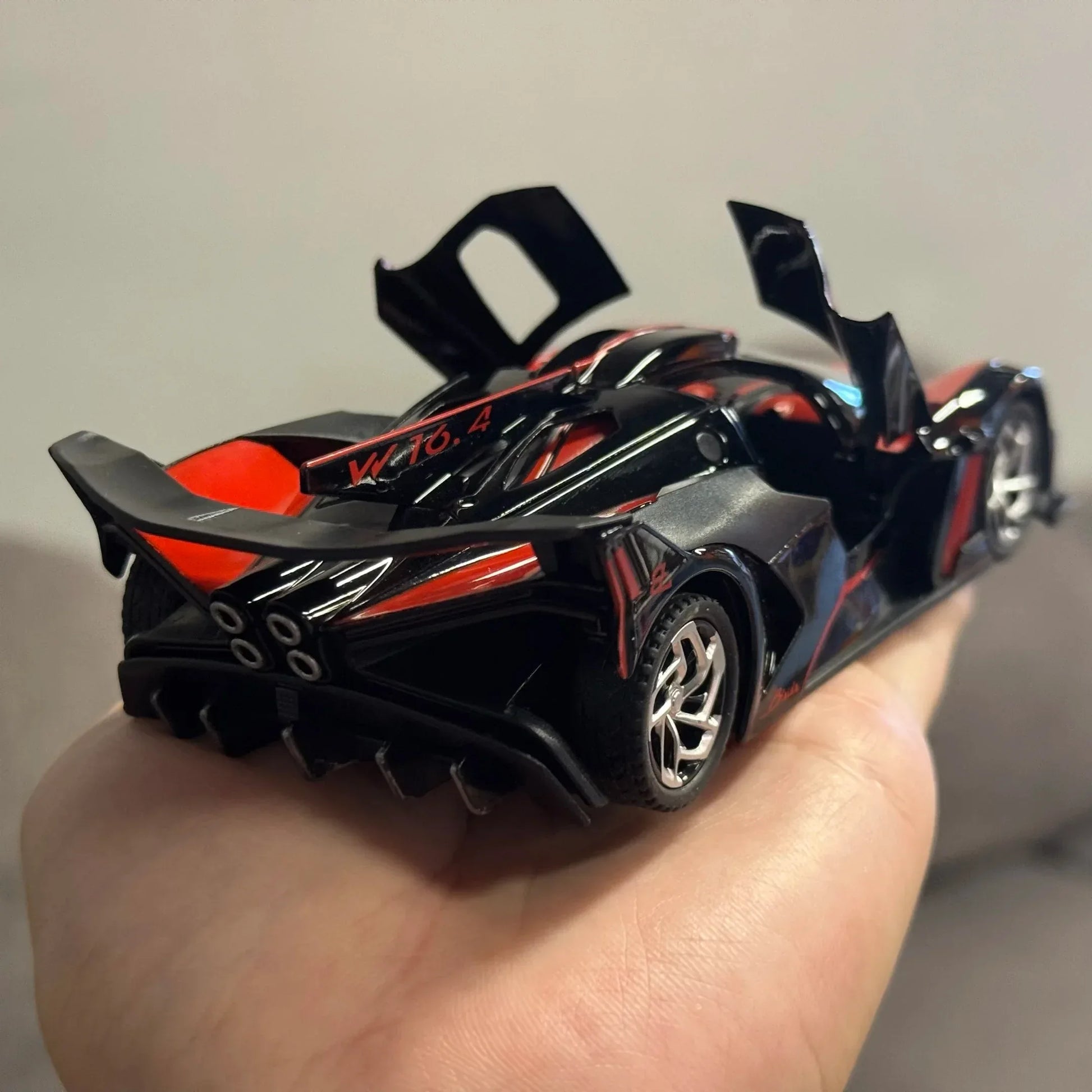 1:32 Bolide Alloy Diecast Sports Car With Sound And Light - ToylandEU