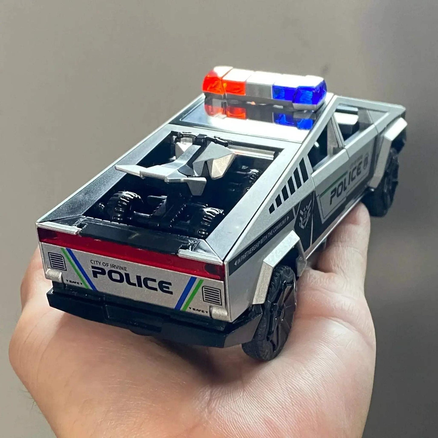 1:32 Cybertruck Diecast Off Road Pickup Model Car Metal Ornaments - ToylandEU