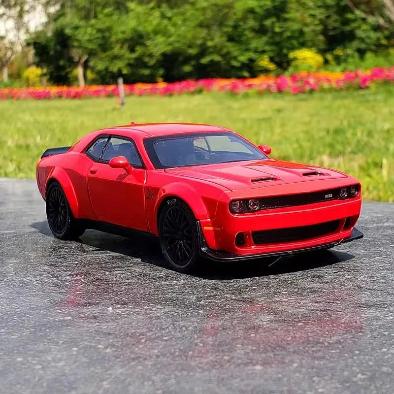 1 32 Die Cast Metal Dodge Challenger Hellcat Redeye With Sound And Light - ToylandEU