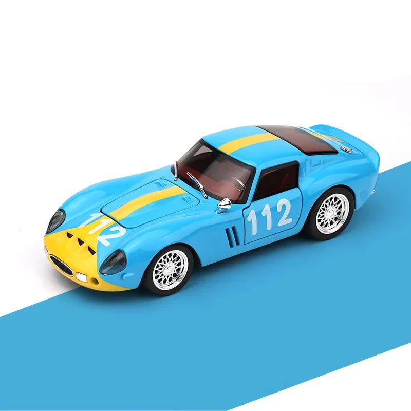 1:32 Diecast Alloy 250 GTO Sports Car With Sound And Light - ToylandEU