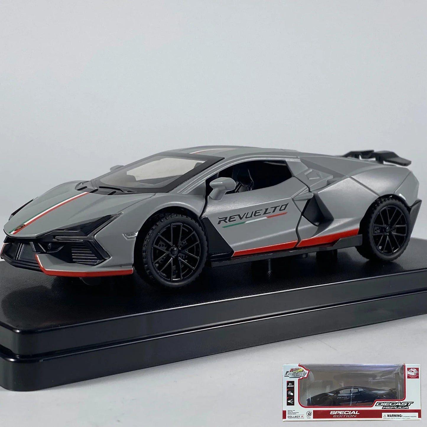 1:32 Diecast Alloy Model Car Revuelto Super Sports Inertial Drift - ToylandEU