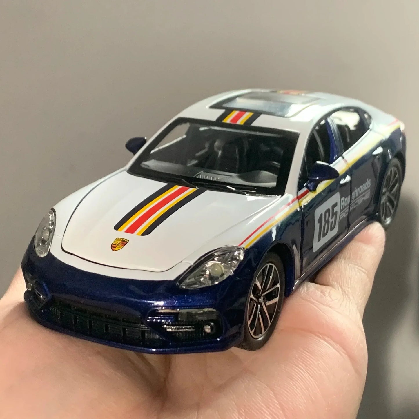 1:32 Diecast Alloy Porsche Panamera Track Version Pull Back Model Car - ToylandEU