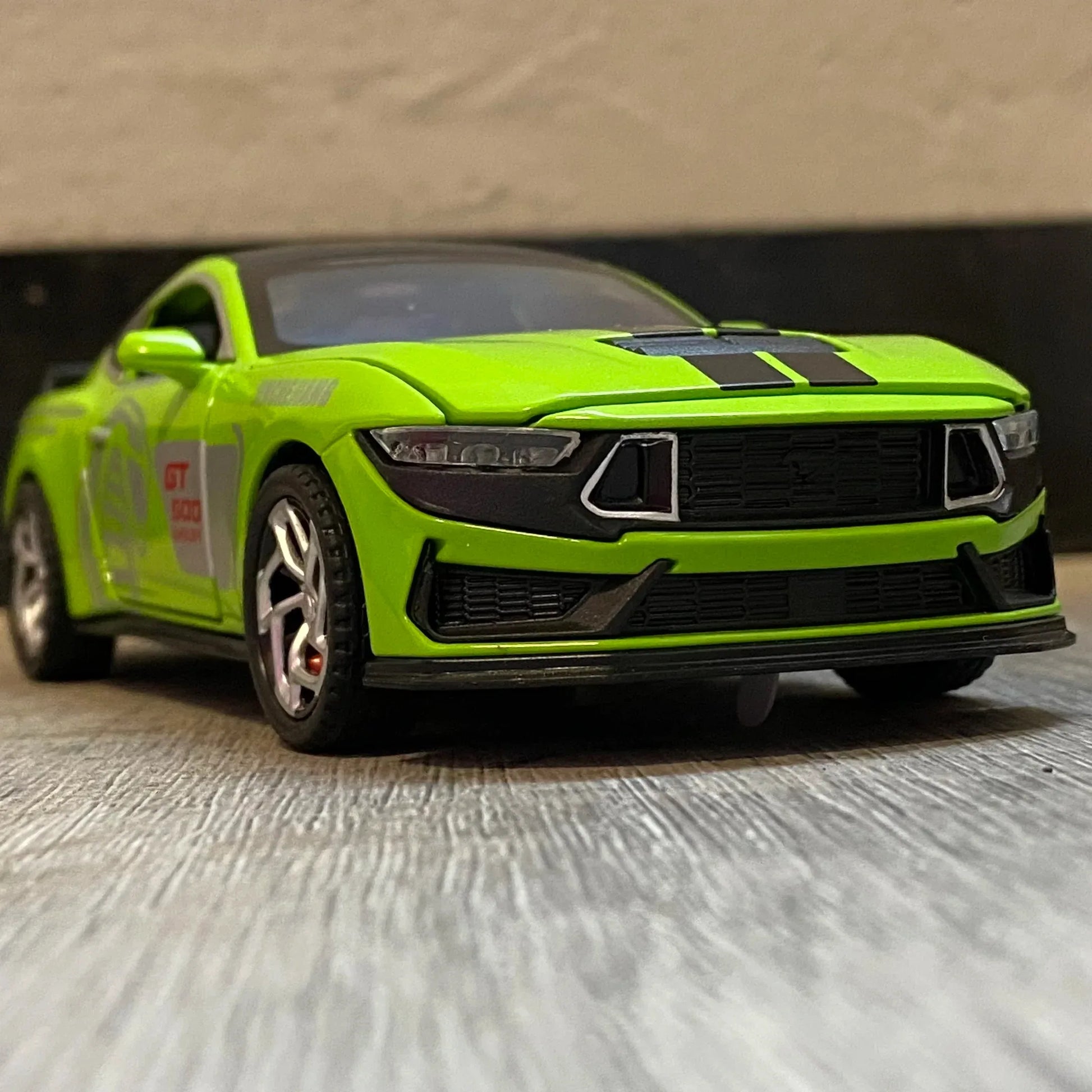 1 32 Diecast Alloy Pull Back Mustang Shelby GT500 Sound And Light - ToylandEU