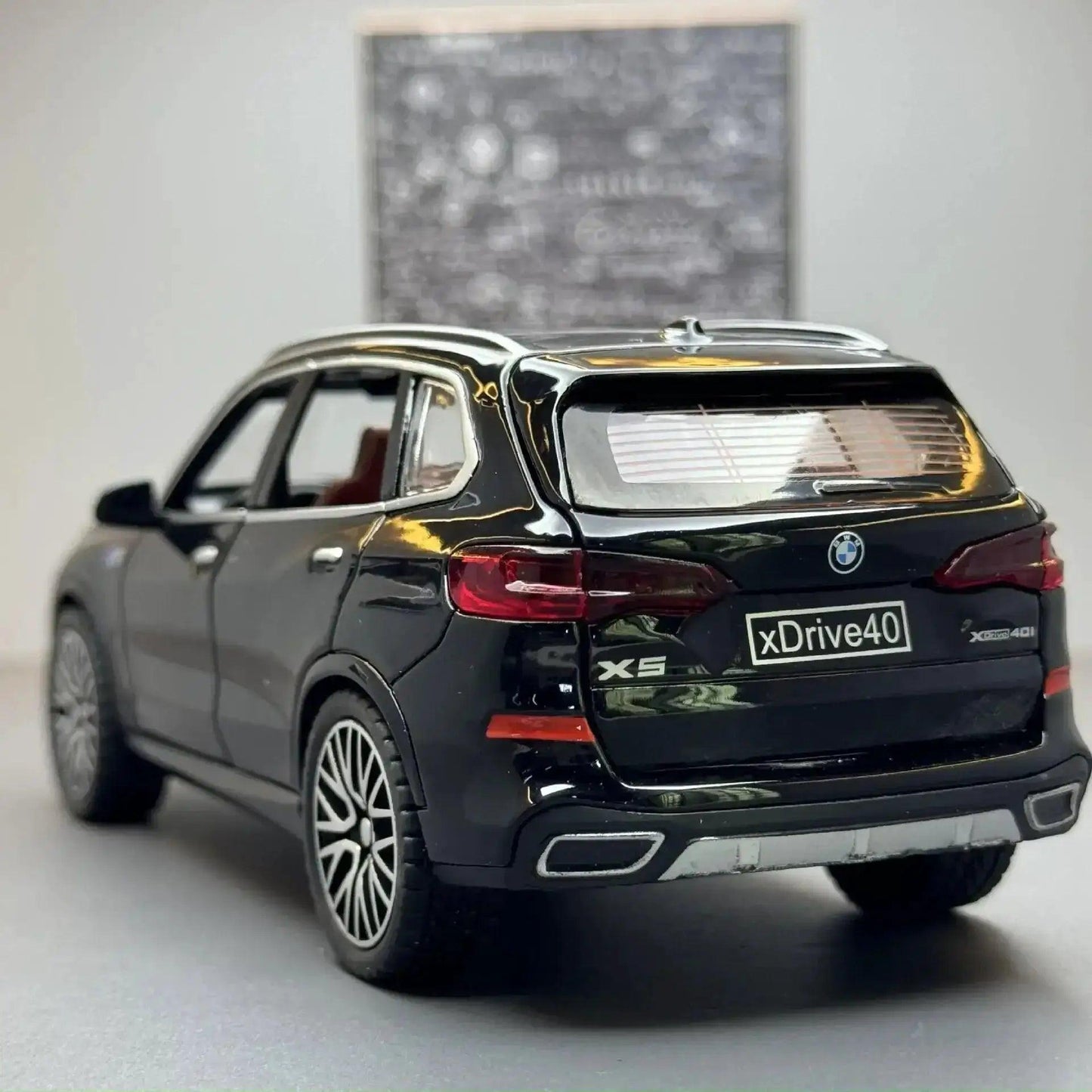    1:32 Diecast BMW X5 SUV Metal Pull Back Toy -  ToylandEU™