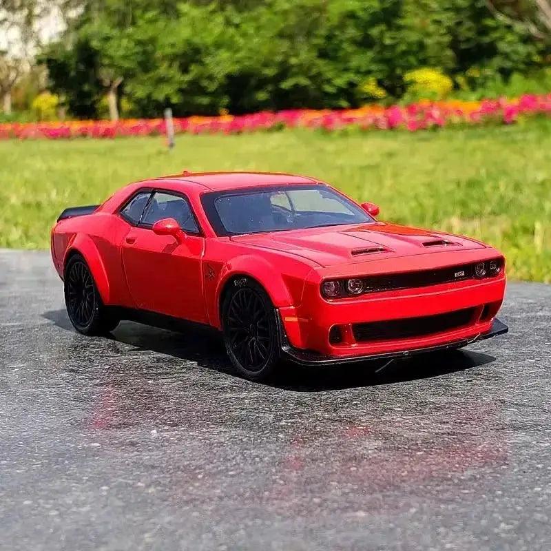  1:32 Diecast Dodge Challenger Hellcat Sound Light -  ToylandEU™