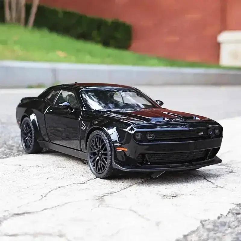 1:32 Diecast Dodge Challenger Hellcat Sound Light -  ToylandEU™