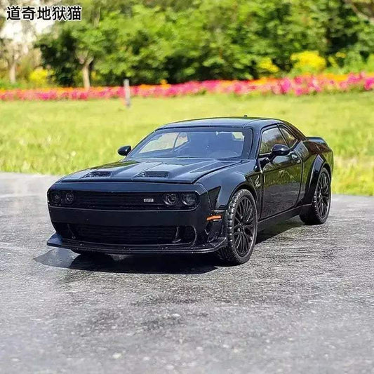  1:32 Diecast Dodge Challenger Hellcat Sound Light -  ToylandEU™