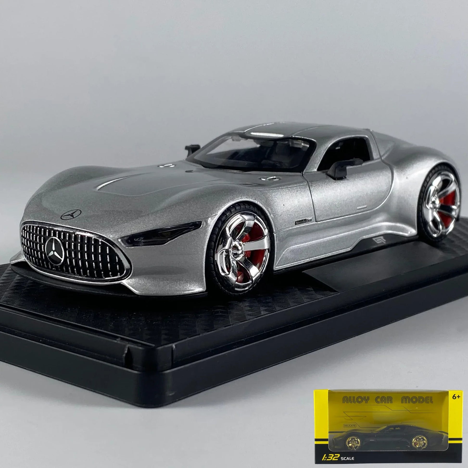 1:32 Diecast Mercedes Benz AMG Vision GT Alloy Car Model Sound Light - ToylandEU