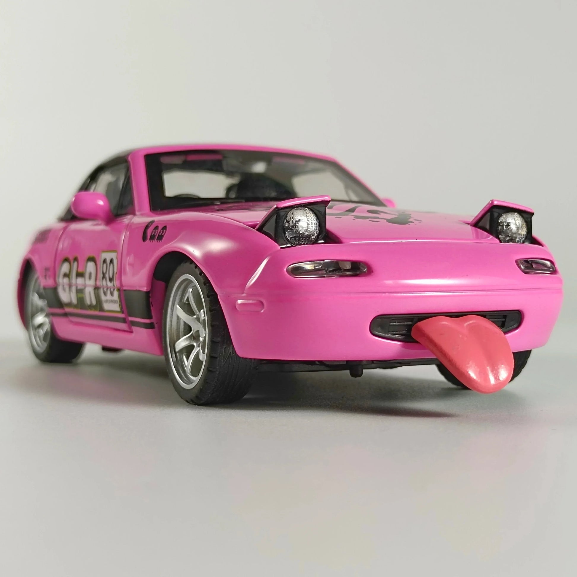 1:32 Diecast Metal Car Model Set Battery Powered 18 Plus - ToylandEU