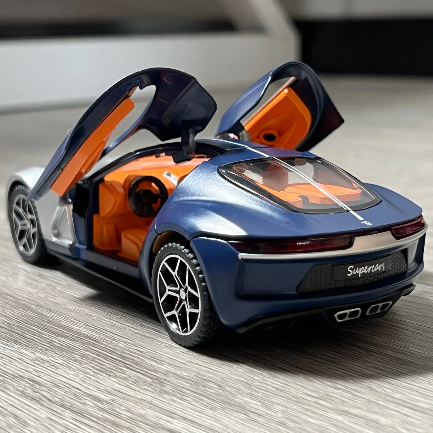 1:32 Diecast Metal Car Model With Pull Back, Sound And Light, Atlantic Supercar - ToylandEU