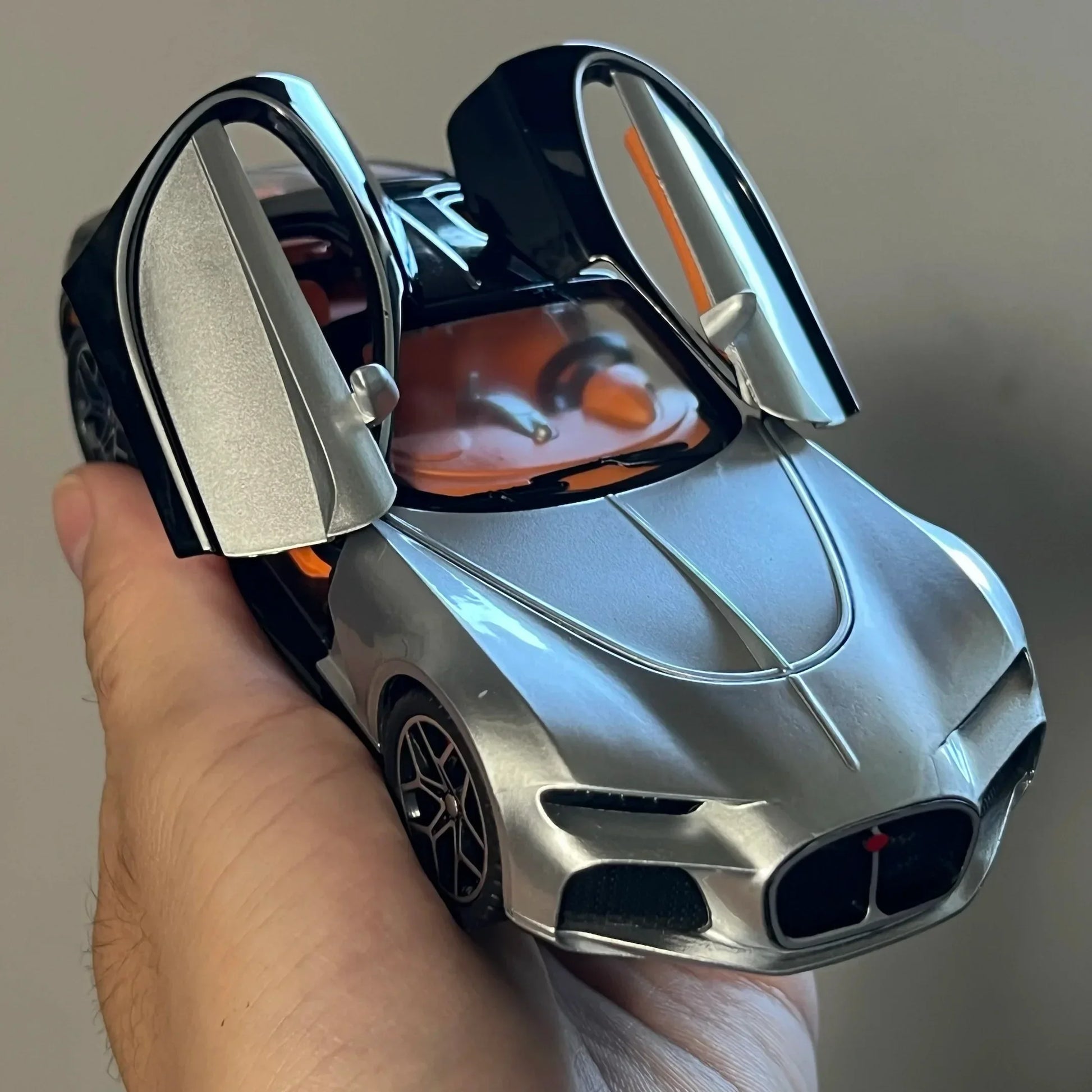 1:32 Diecast Metal Car Model With Pull Back, Sound And Light, Atlantic Supercar - ToylandEU
