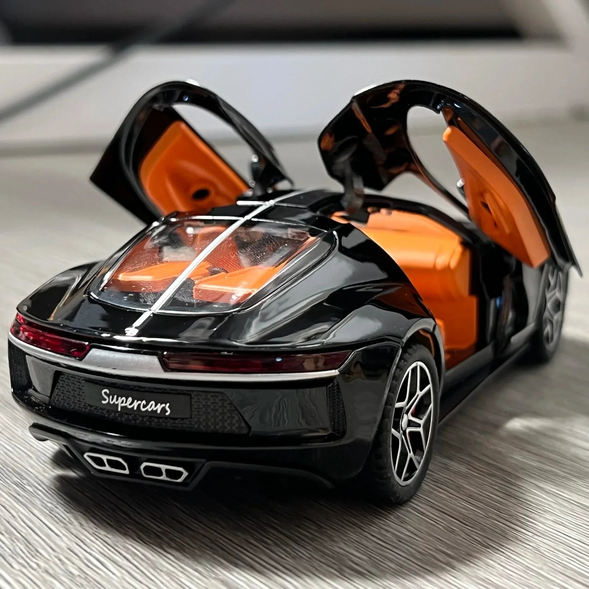 1:32 Diecast Metal Car Model With Pull Back, Sound And Light, Atlantic Supercar - ToylandEU