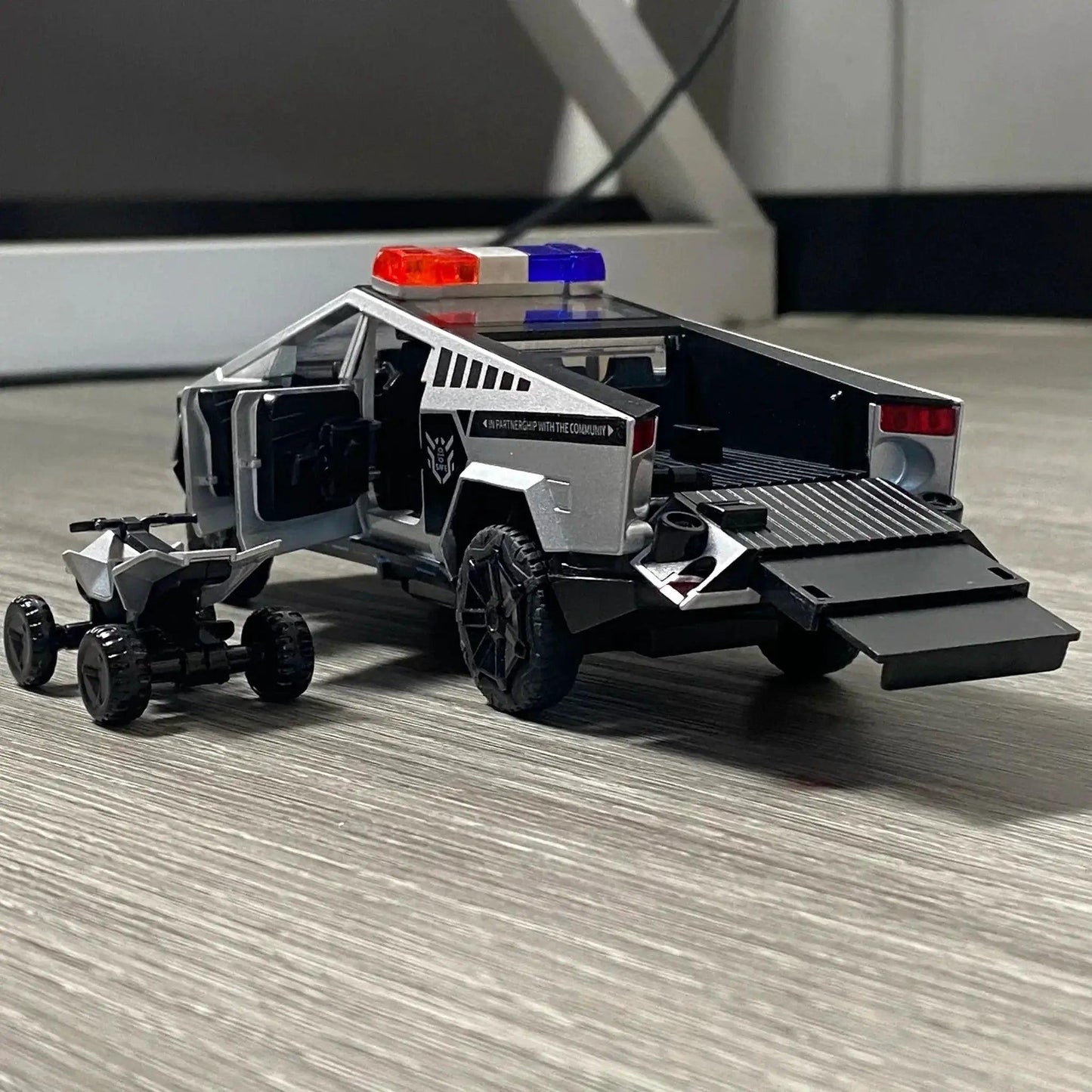  1 32 Diecast Metal Cybertruck Off Road Pickup -  ToylandEU™