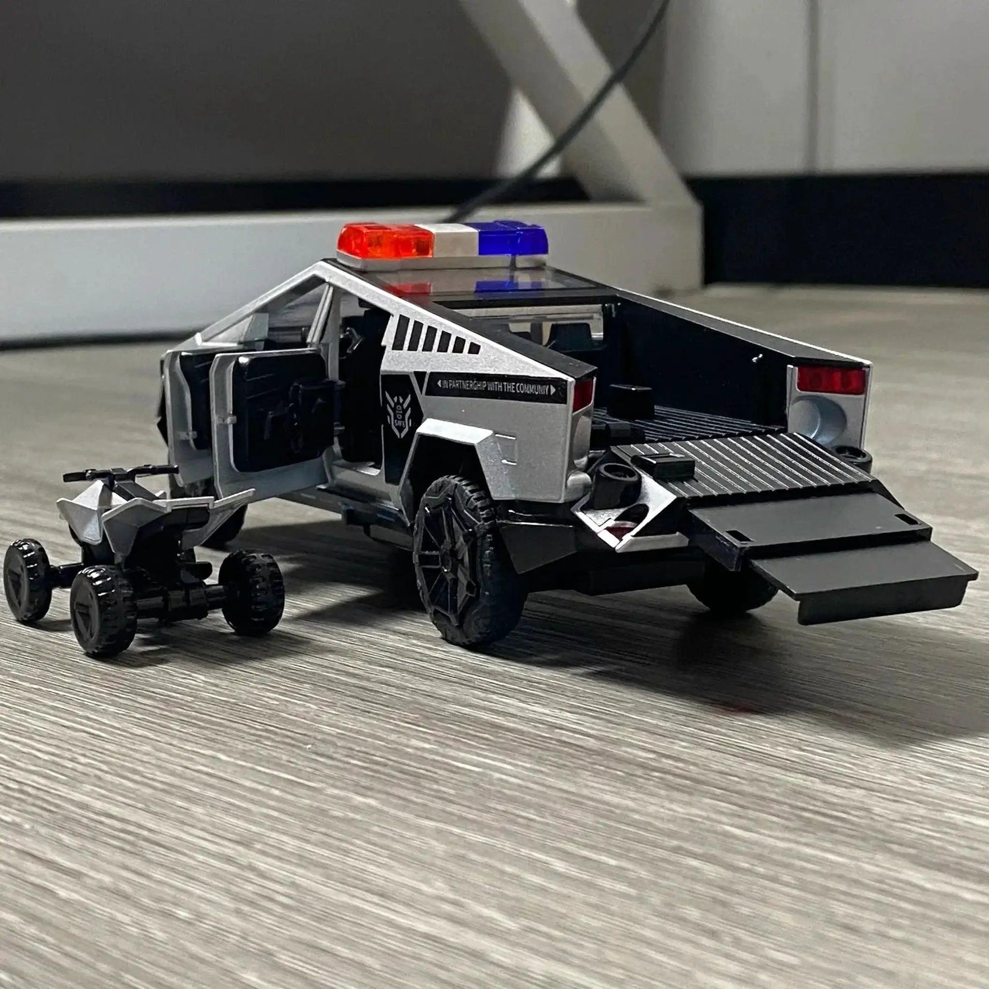  1 32 Diecast Metal Cybertruck Off Road Pickup -  ToylandEU™