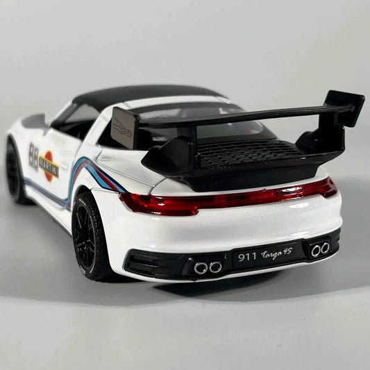    1:32 Diecast Porsche 911 Targa 4S Pull Back -  ToylandEU™
