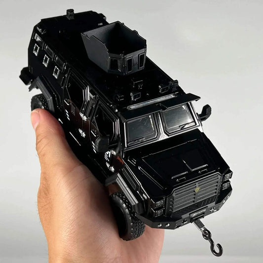  1:32 Ford F-550 Diecast 4x4 Off-Road Sound Pullback -  ToylandEU™