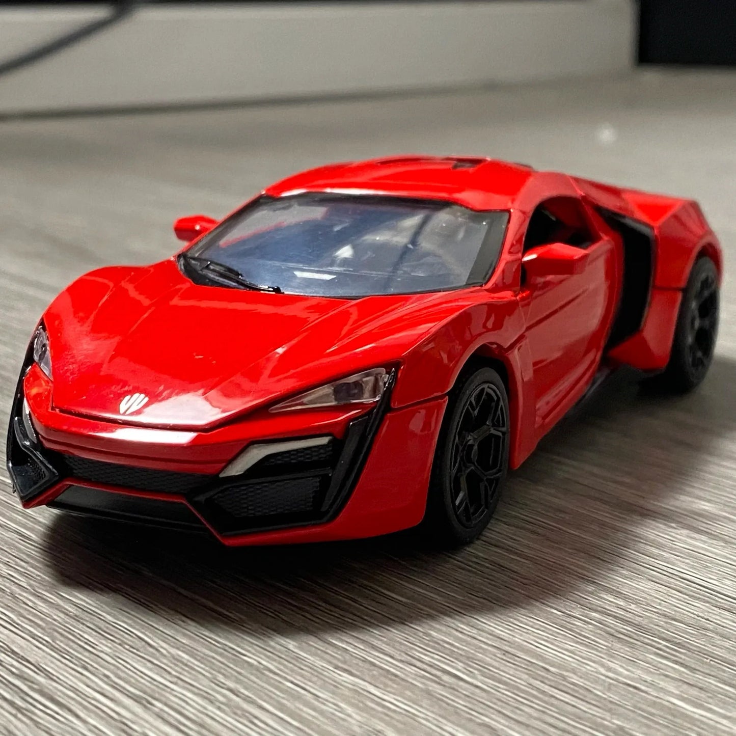 1:32  Lykan HyperSport Diecast Metal Car Model for Display - ToylandEU