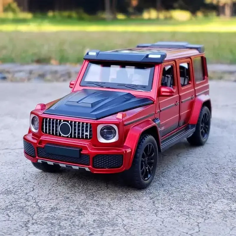 1:32 Mercedes Benz G700 Pull Back Alloy Diecast Car With Sound - ToylandEU