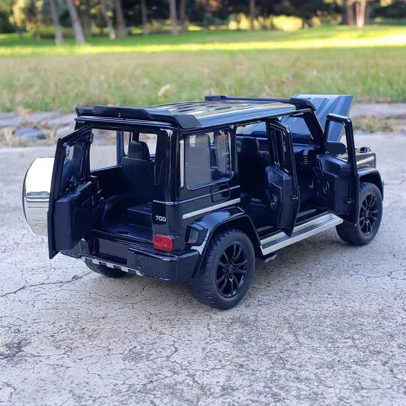 1:32 Mercedes Benz G700 Pull Back Alloy Diecast Car With Sound - ToylandEU