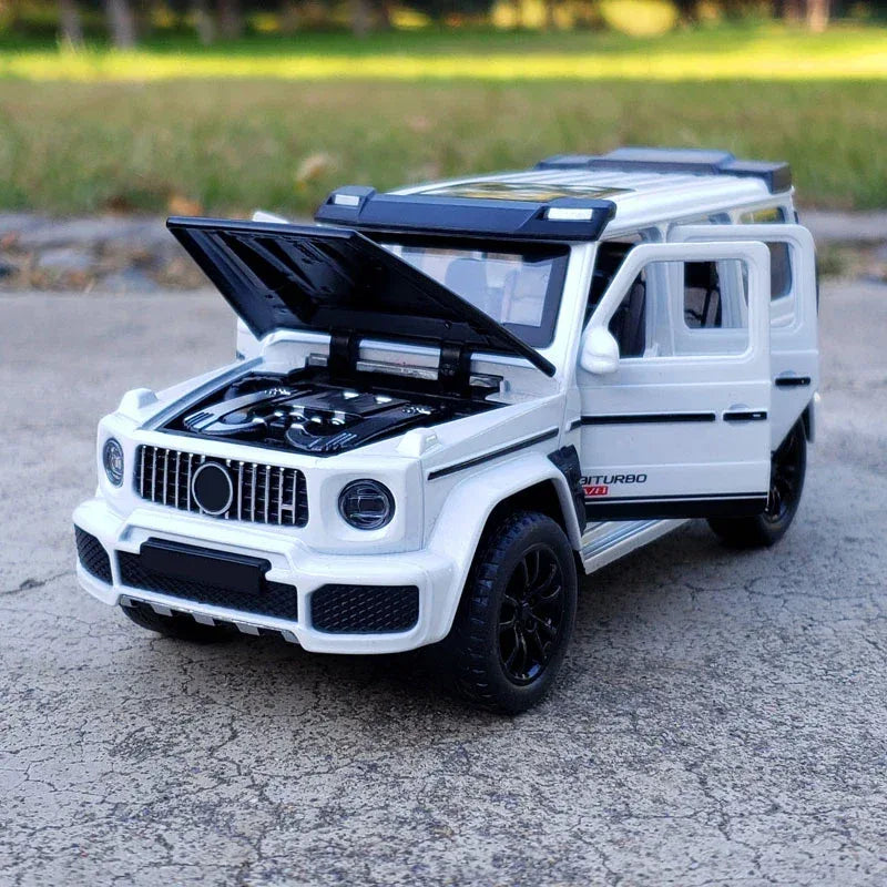 1:32 Mercedes Benz G700 Pull Back Alloy Diecast Car With Sound - ToylandEU