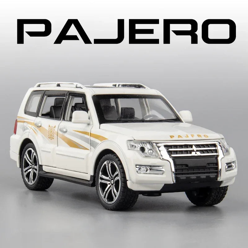 1:32 Mitsubishi Pajero Diecast Black White Alloy Metal Pull Back Sound Light - ToylandEU