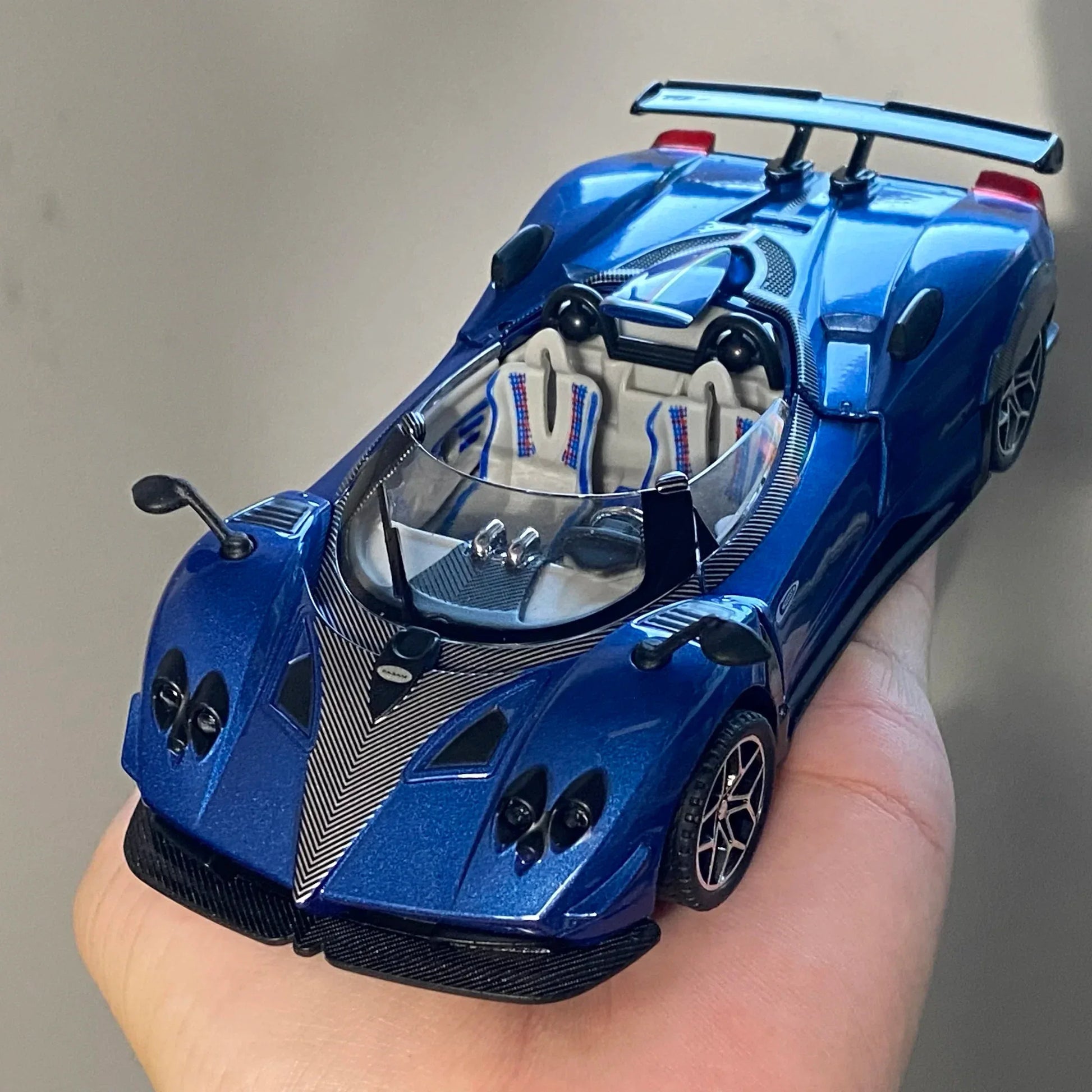 1:32 Pagani Zonda HP 2017 Diecast Metal Model Car - ToylandEU