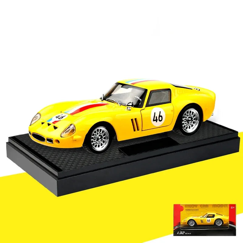 1:32 Scale Diecast Alloy Car With Light and Sound Pull-Back - ToylandEU