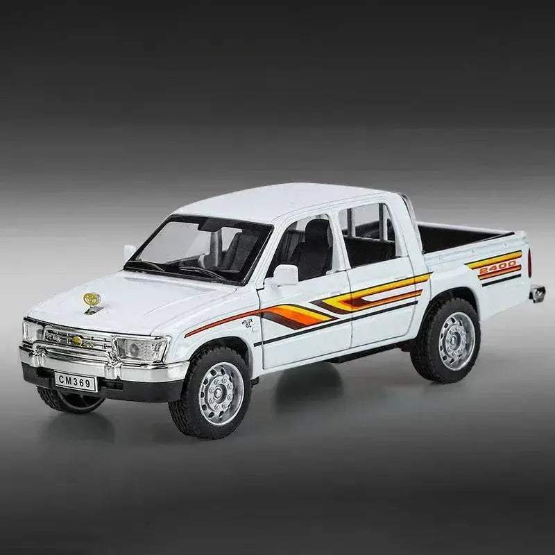 1:32 Scale Toyota Hilux Off-Road Diecast Metal Truck With Sound And Light - ToylandEU